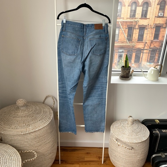 Madewell • The Dad Jean - Picture 6 of 13